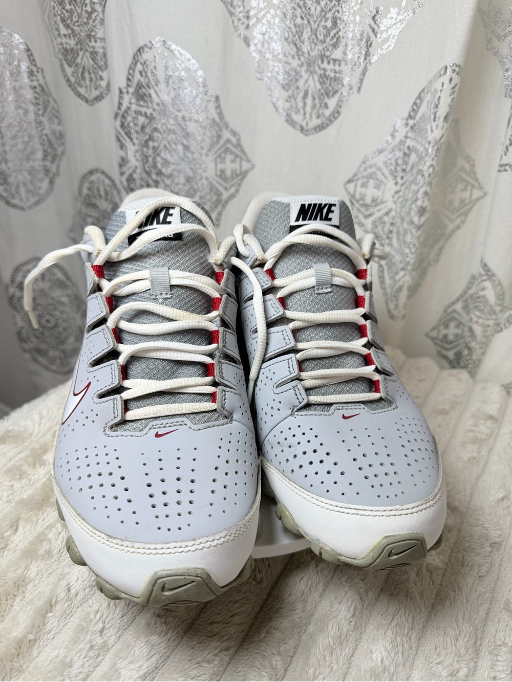 Nike Reax Men’s Training Shoes Size 9 Gray White Red